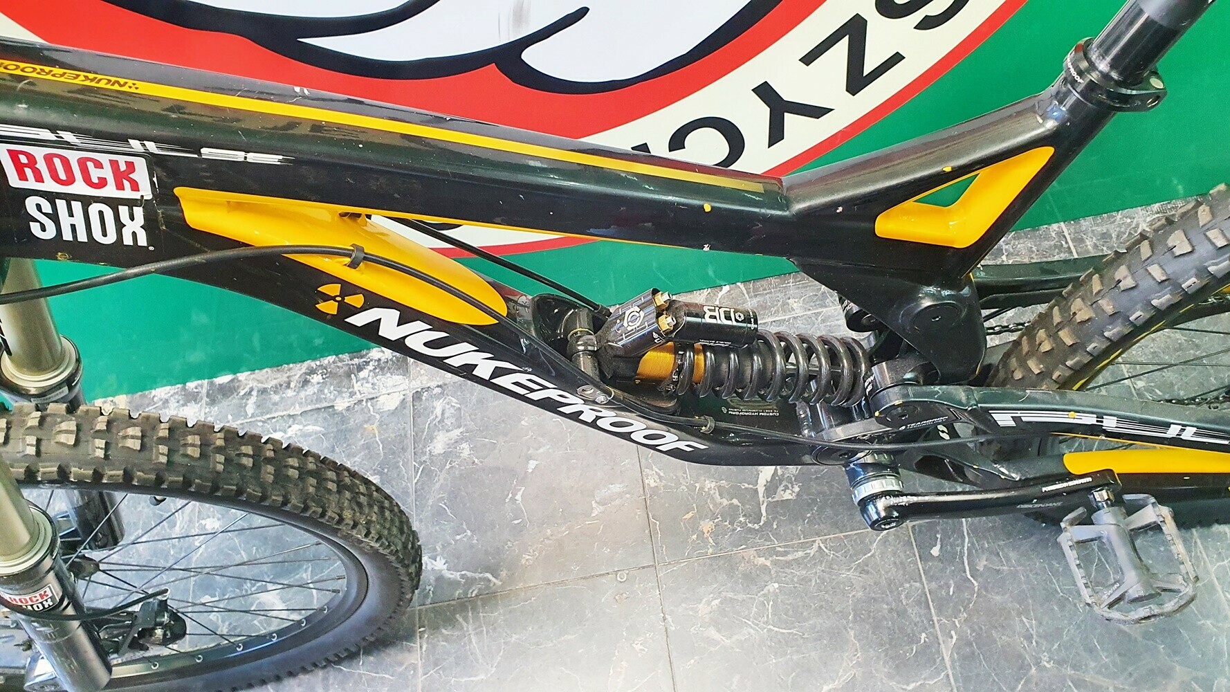 rower-nukeproof-pulse-dh-pro-bike-2014-42cm26cal-plec-nie-dotyczy