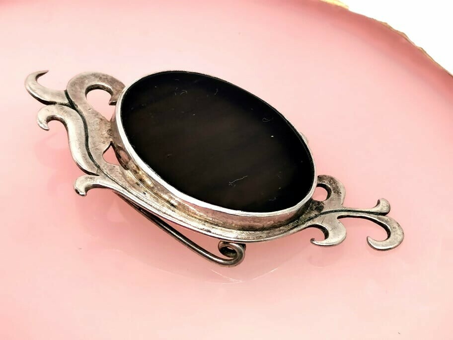 piekna-broszka-warmet-agat-klodzko-kamien-onyks-grunwaldzka-18-adex-bud-zabkowice-slaskie