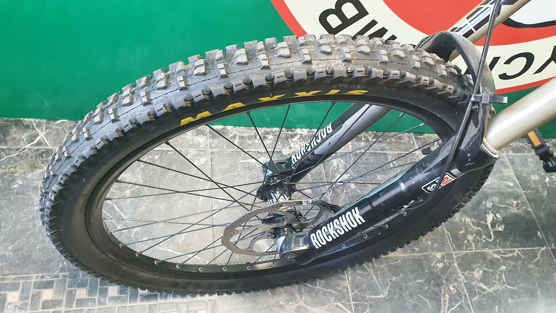 rower-nukeproof-pulse-dh-pro-bike-2014-42cm26cal-model-pulse-dh-pro