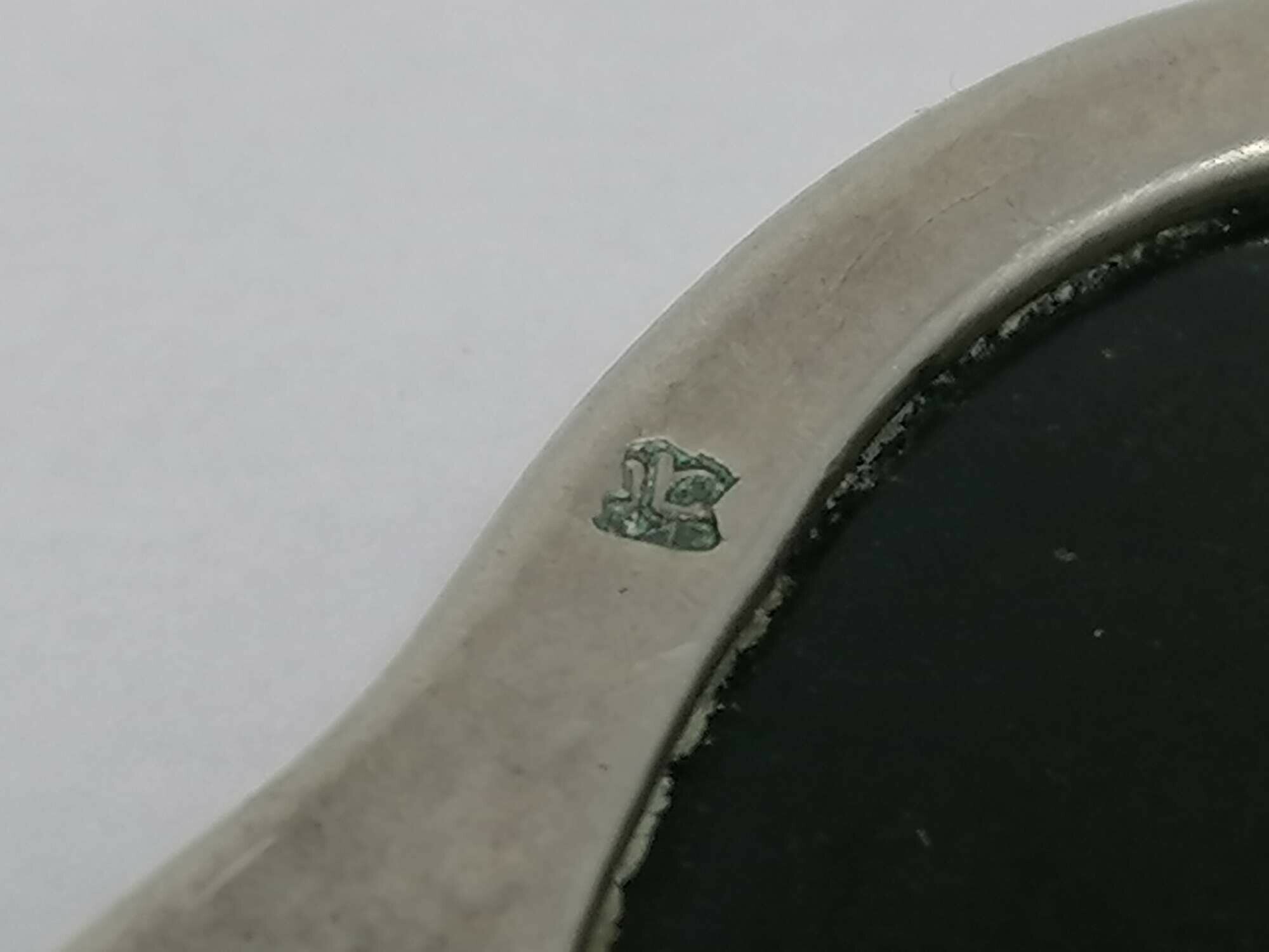 piekna-broszka-warmet-agat-klodzko-kamien-onyks-material-srebro