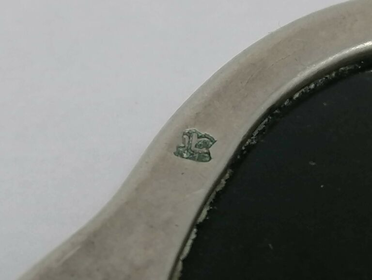 piekna-broszka-warmet-agat-klodzko-kamien-onyks-material-srebro