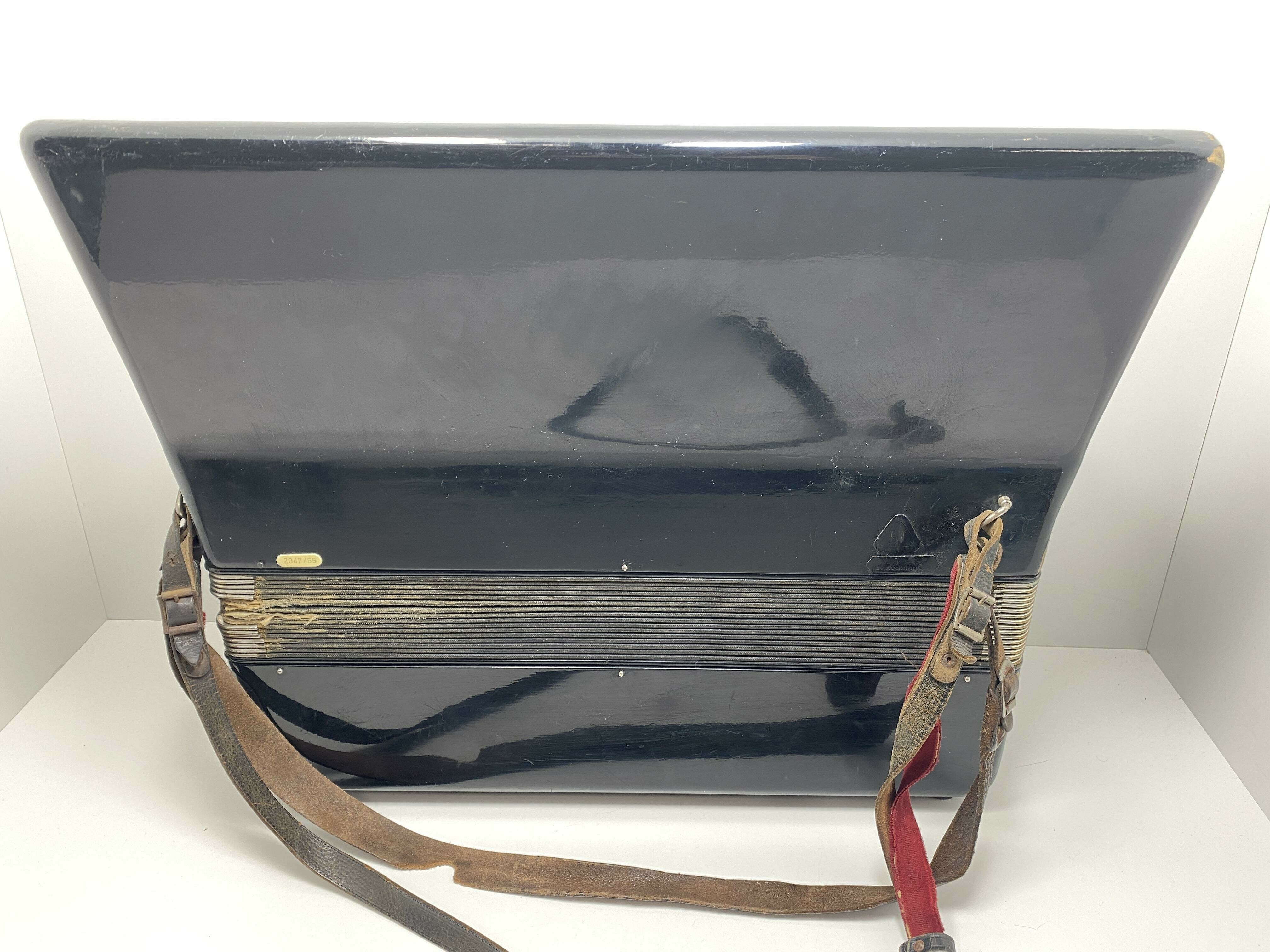 akordeon-royal-standard-montana-120-basow-204769-kod-producenta-204769