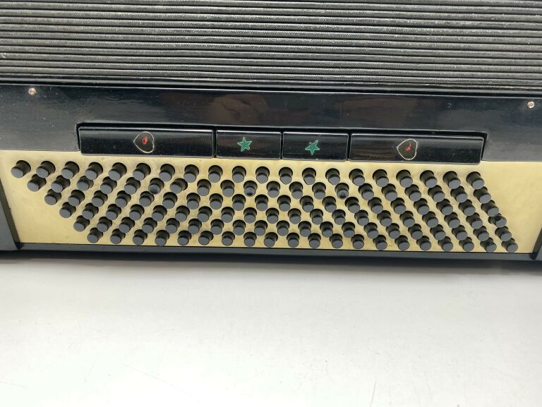 akordeon-royal-standard-montana-120-basow-204769-hubska-82-wroclaw