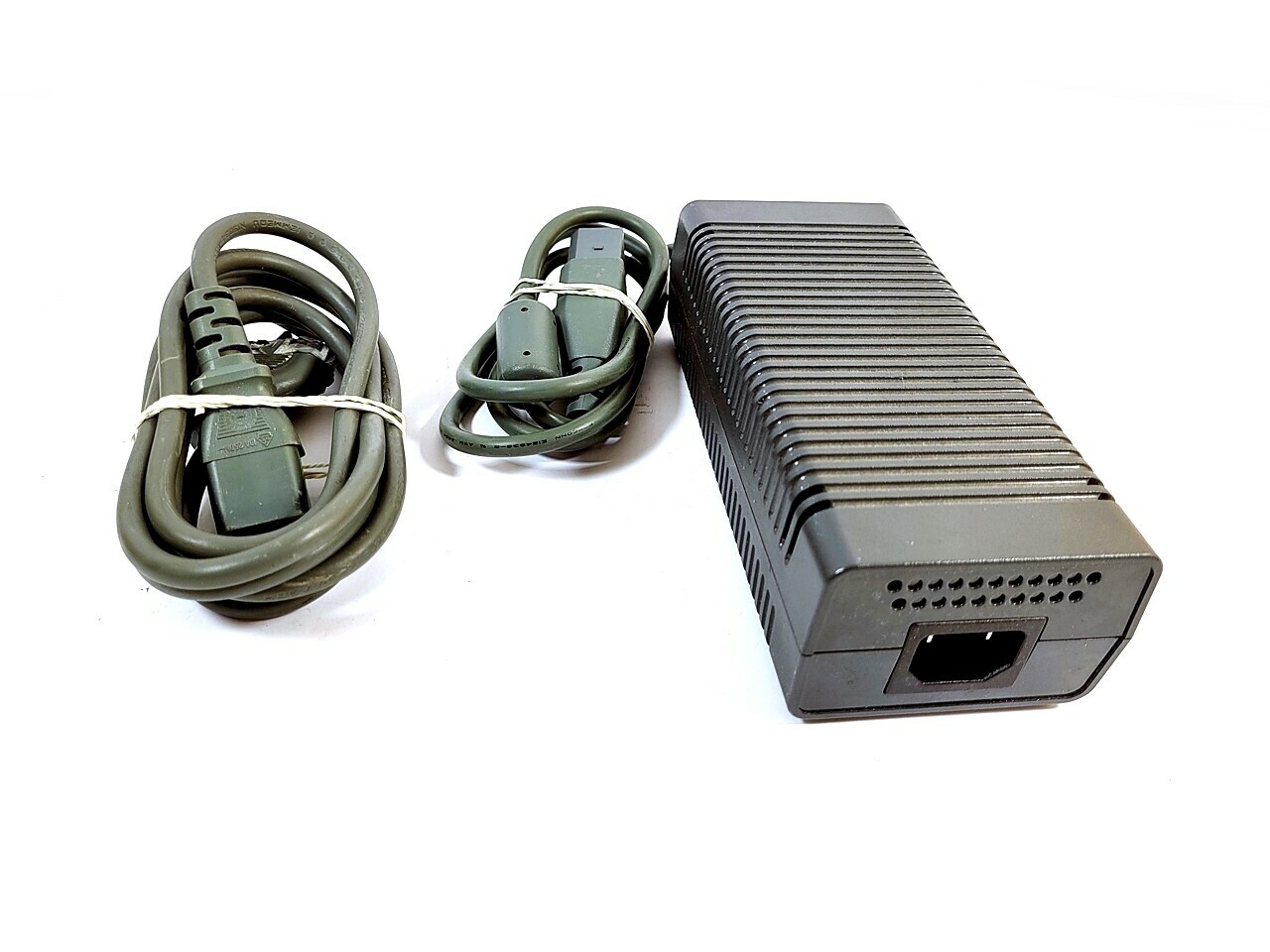 xbox-360-fat-20-gb-8-gier-pad-wersja-konsoli-xbox-360