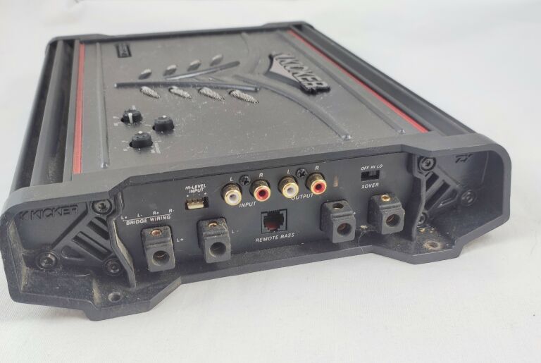WZMACNIACZ KICKER ZX350,02
