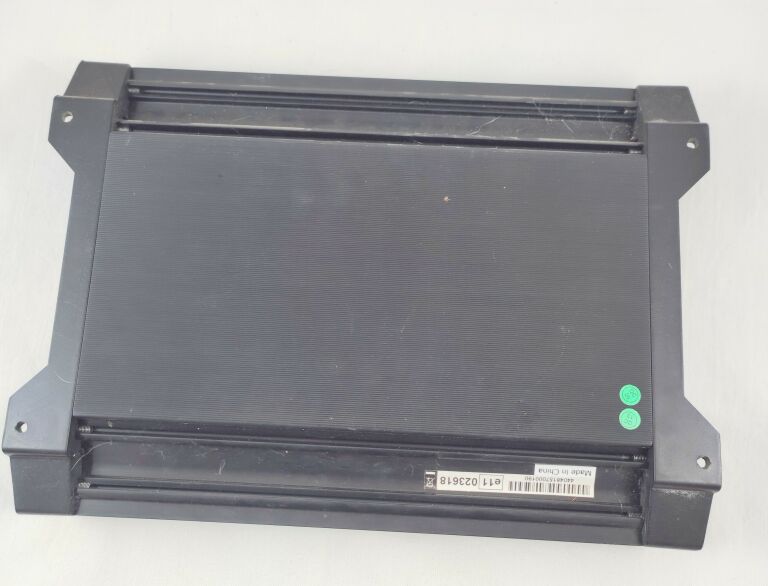 WZMACNIACZ KICKER ZX350,02