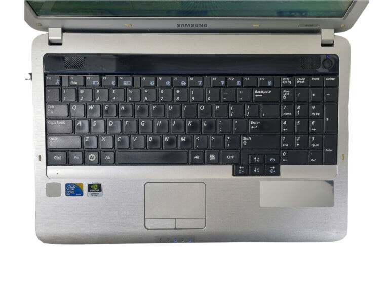 LAPTOP SAMSUNG R530 C2D/4GB/500GB/GEFORCE 310M