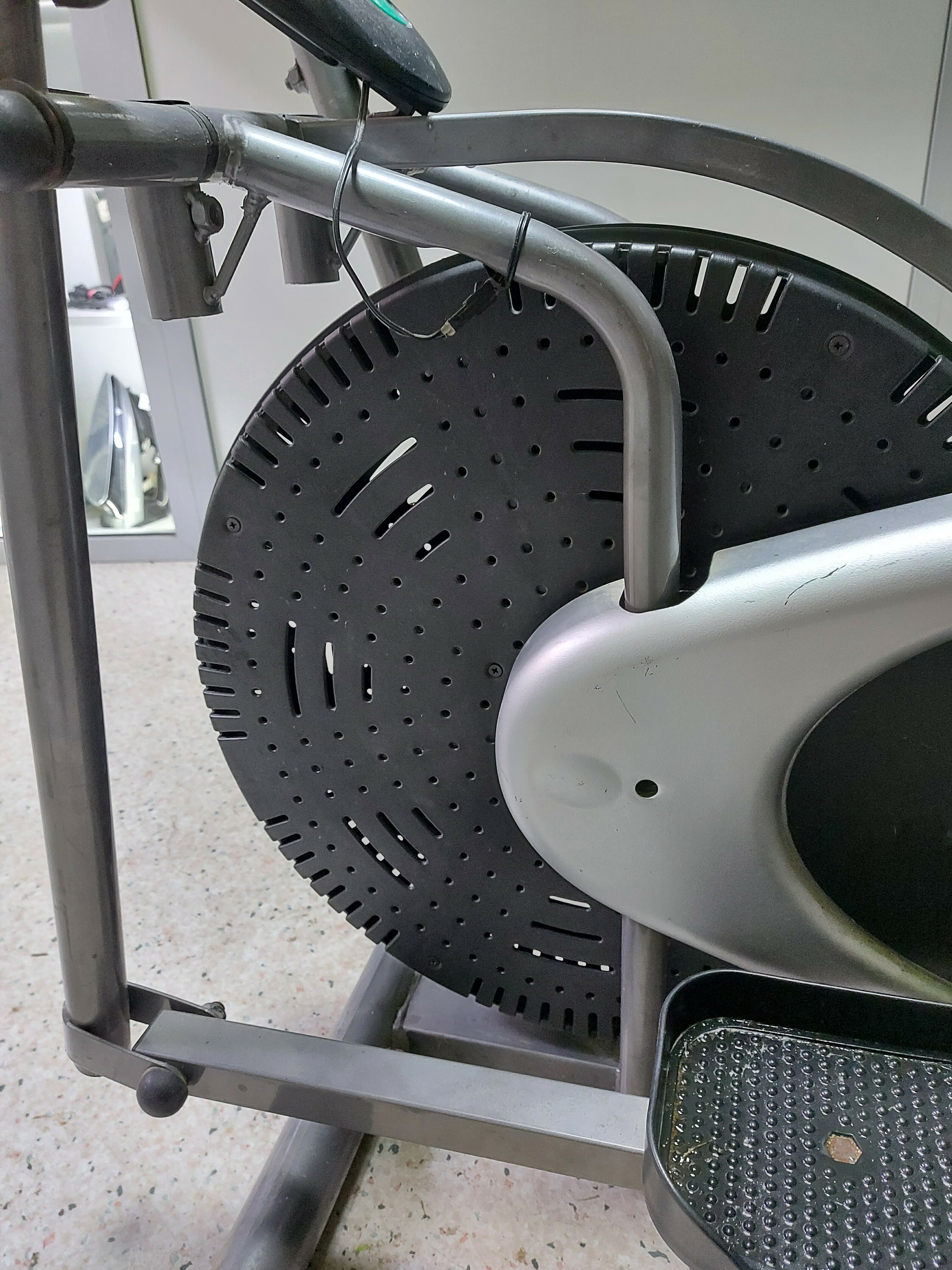 body-style-orbitrek-treningowy-be-5920-cechy-dodatkowe-brak