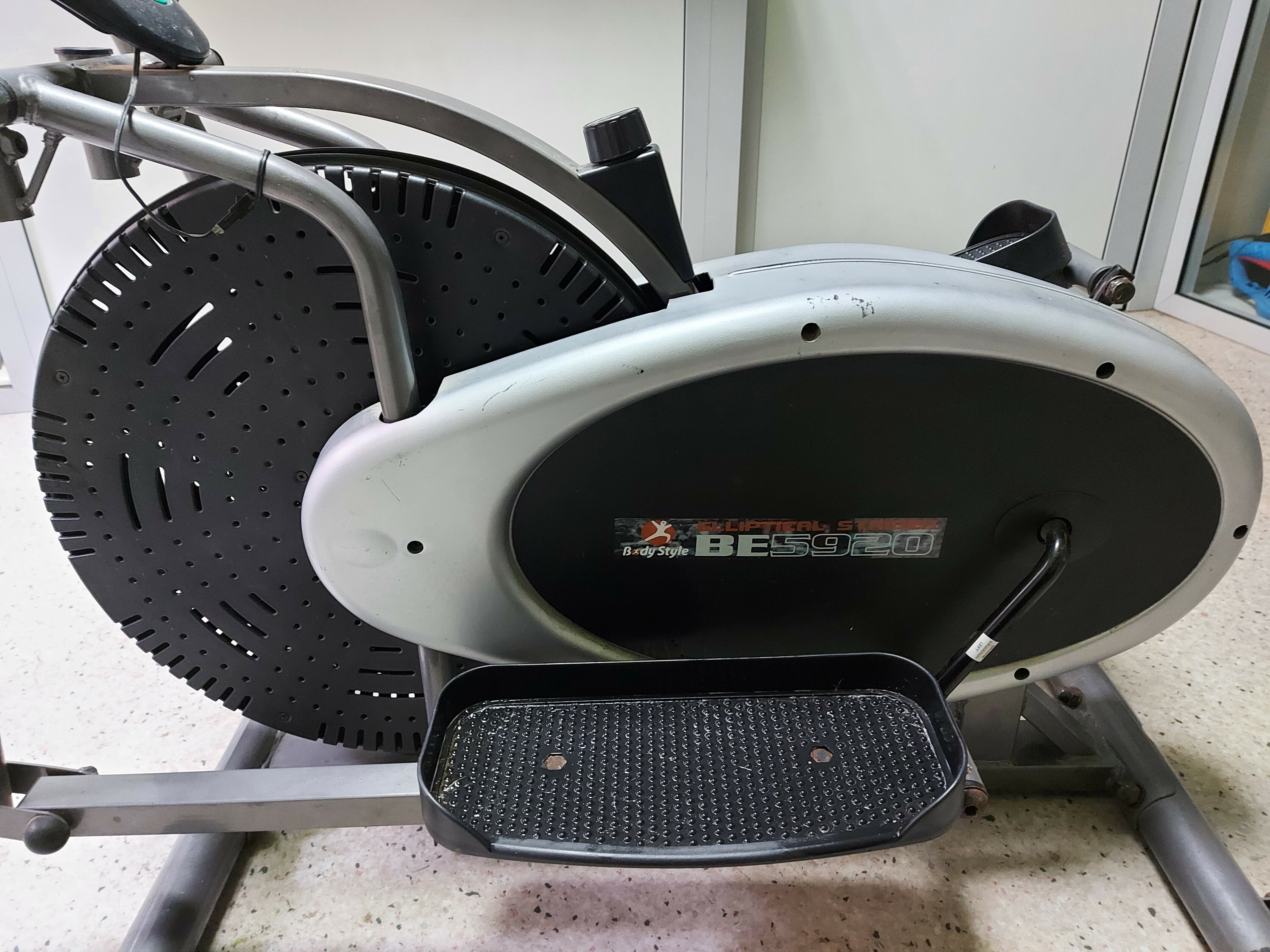 body-style-orbitrek-treningowy-be-5920-waga-kola-zamachowego-1234