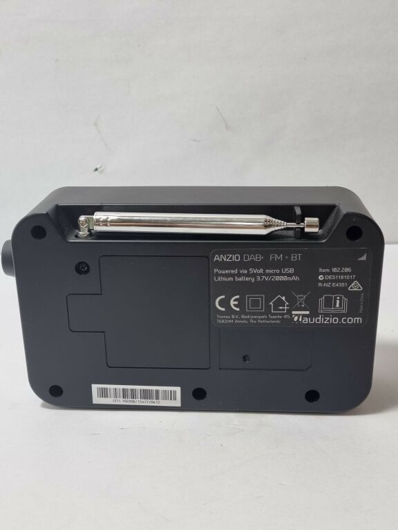 przenosne-radio-z-akumulatorem-fm-dab-bluetoot-ean-8715693320299