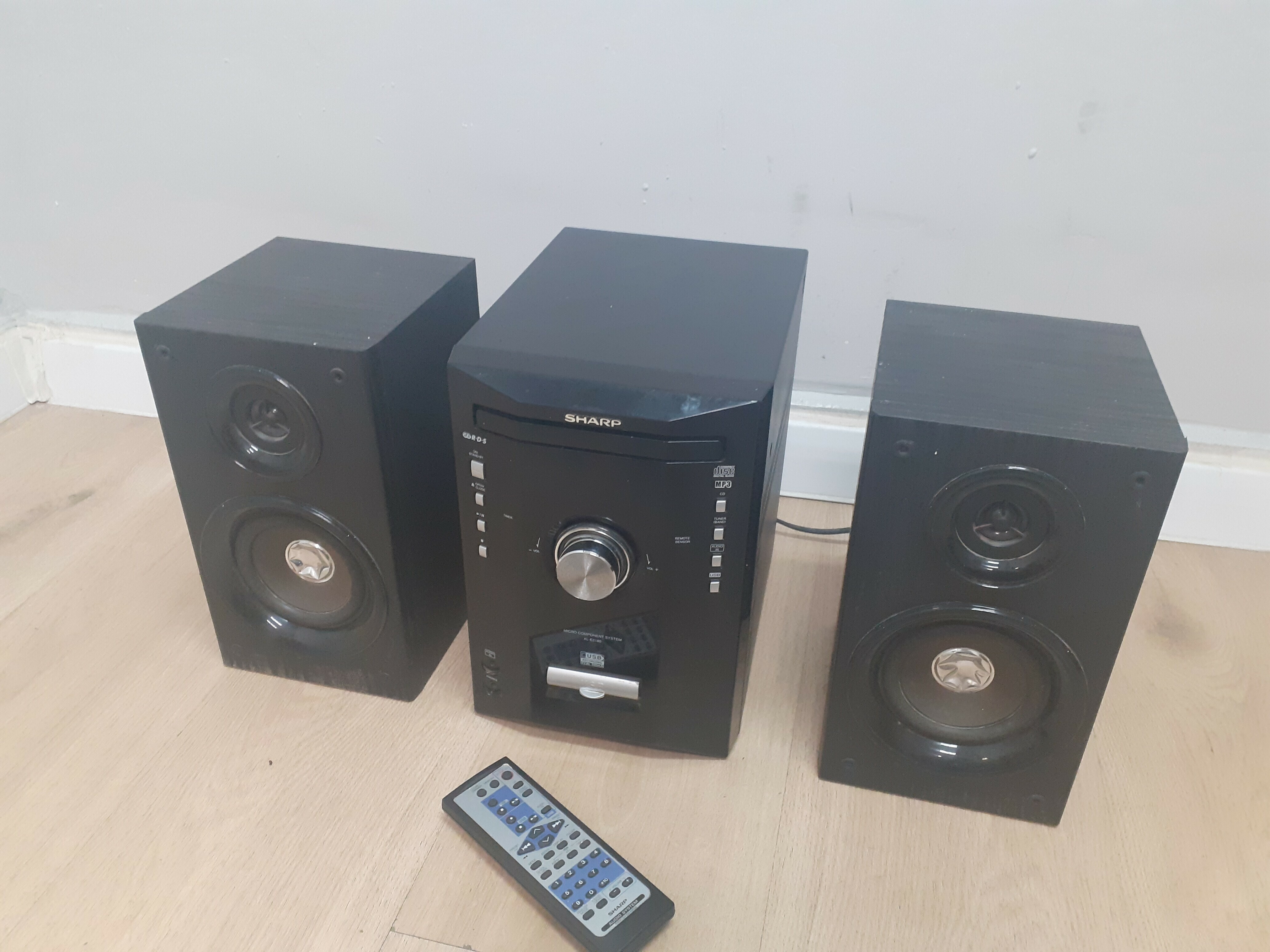 wieza-sharp-xl-e2180h-40w-marka-sharp