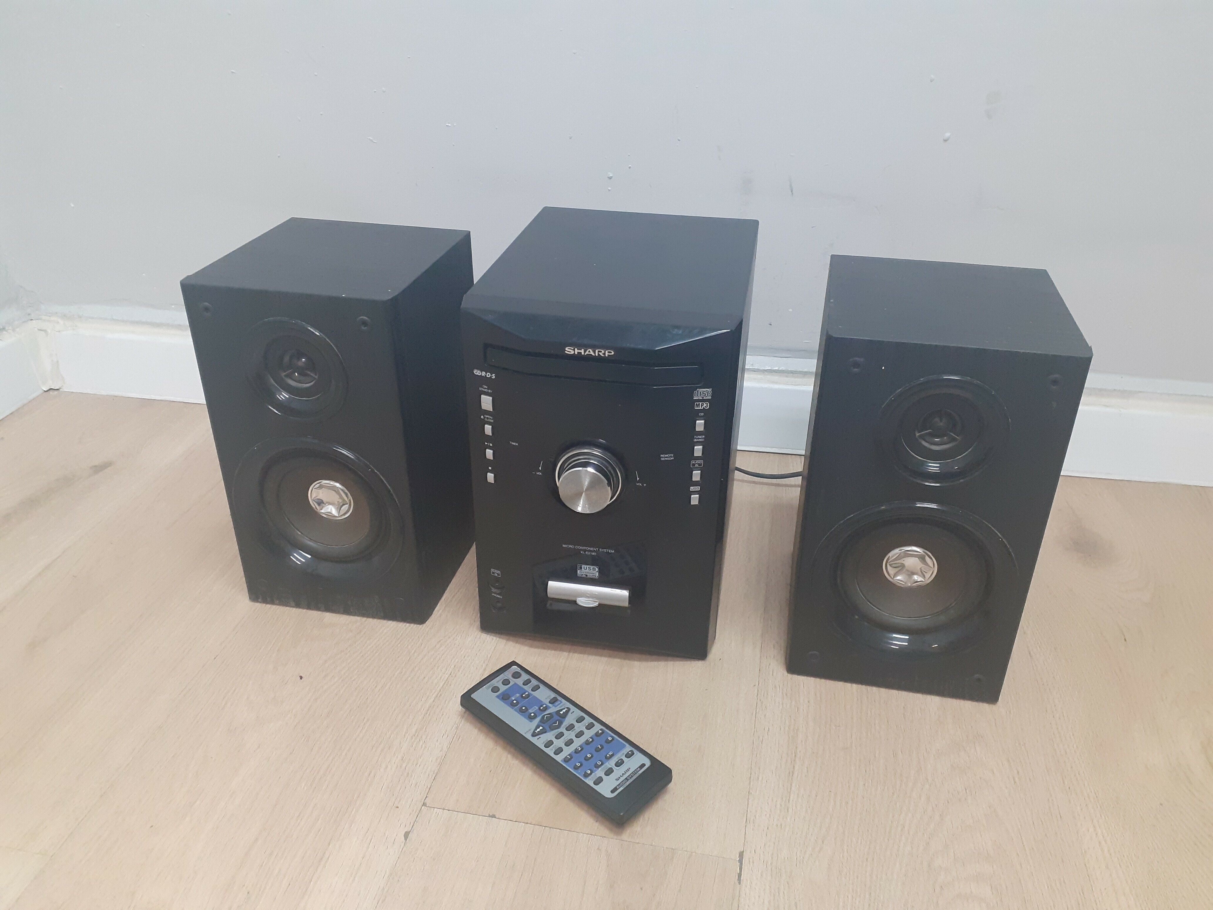 wieza-sharp-xl-e2180h-40w-stan-uzywany