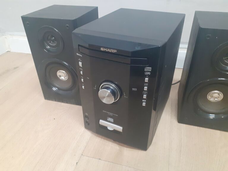 wieza-sharp-xl-e2180h-40w-kolor-czarny