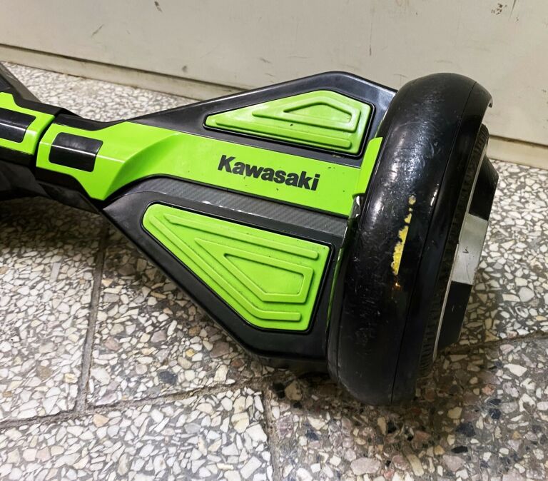 ELEKTRYCZNA DESKOROLKA KAWASAKI KX PRO