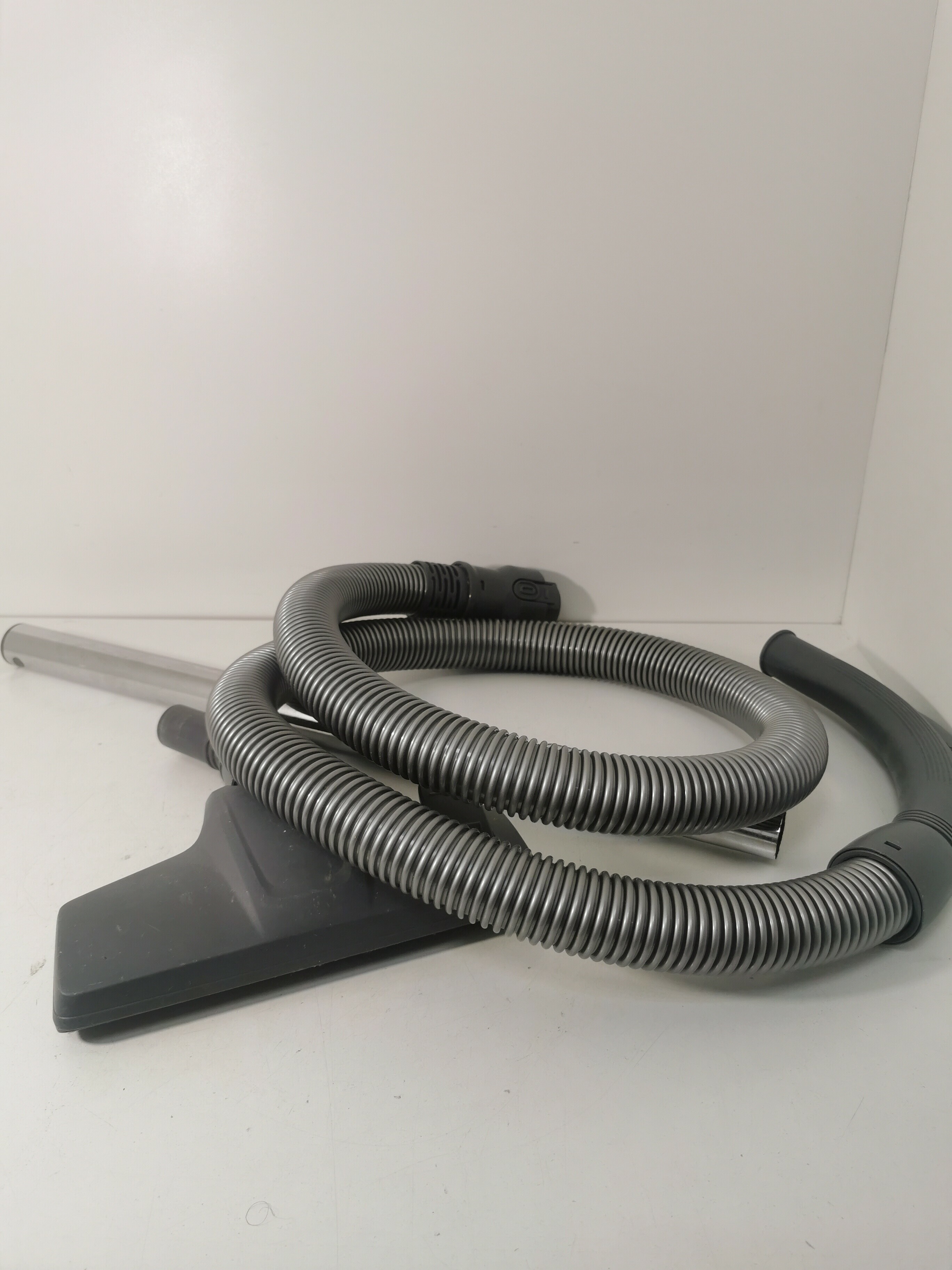 odkurzacz-zelmer-quiqo-orurowanie-moc-700