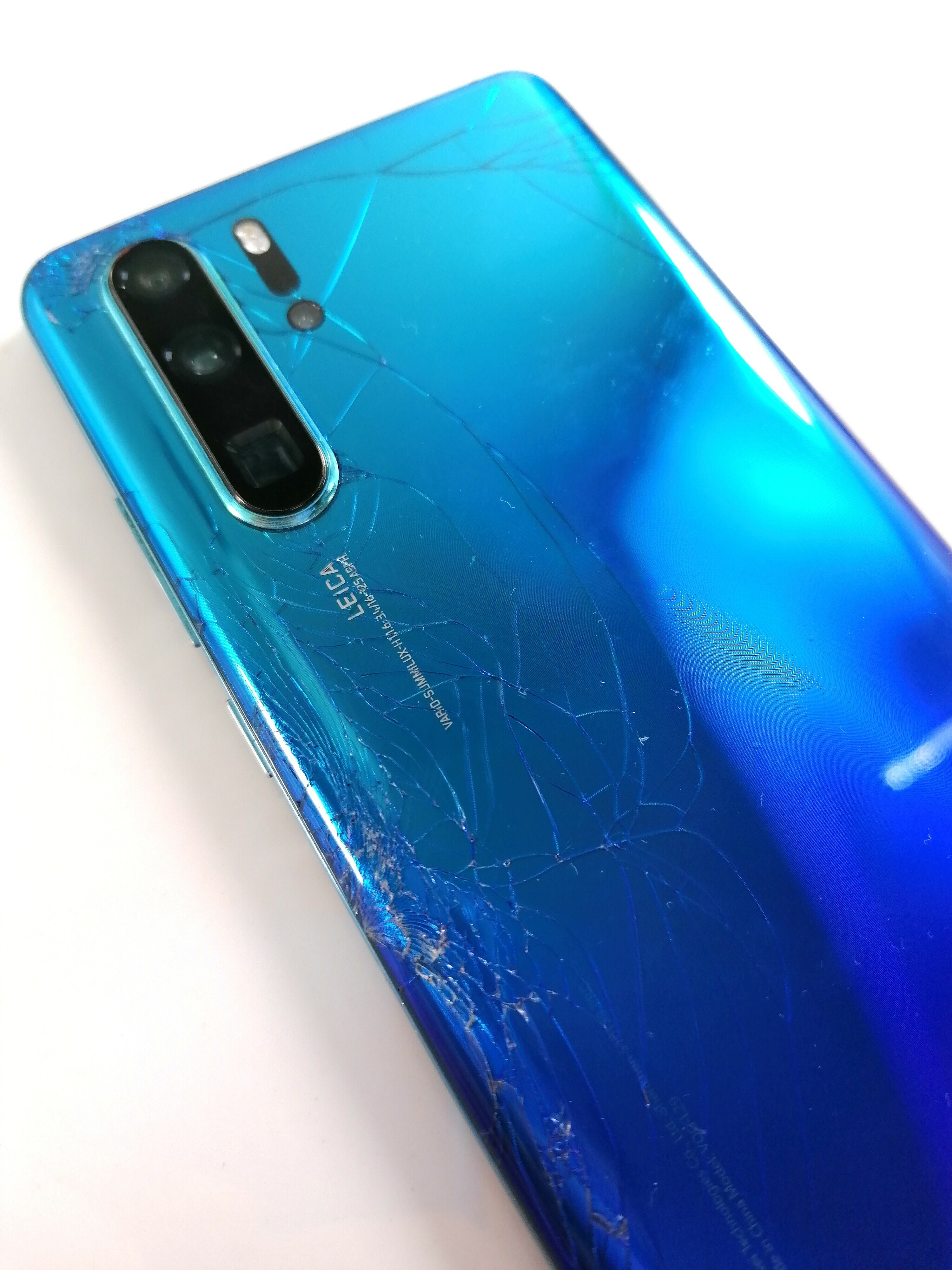 smartfon-huawei-p30-pro-8-gb-256-gb-opis-ean-4537361413294