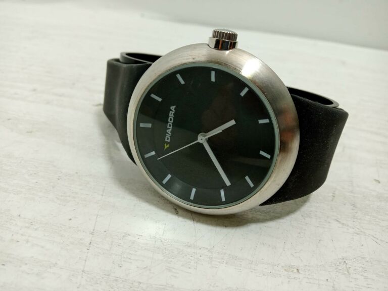 zegarek-diadora-osiedle-kombatantow-7c-krakow