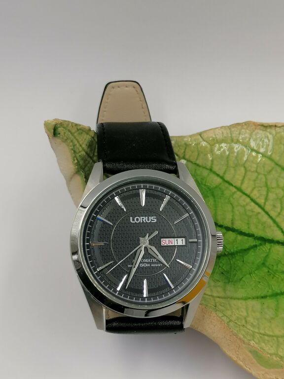 ZEGAREK MĘSKI LORUS CLASSIC AUTOMATIC