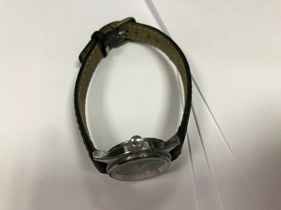 zegarek-3apr-22-kamienie-bateria-do-wymiany-rodzaj-analogowe