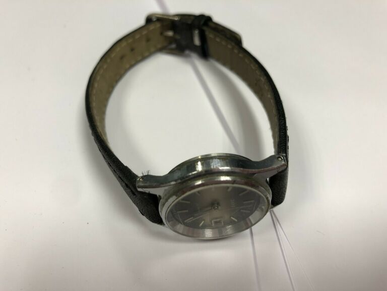 zegarek-3apr-22-kamienie-bateria-do-wymiany-marka-inna-marka