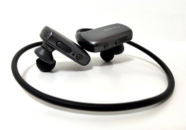 odtwarzacz-mp3-sluchawki-sony-bcr-nw-ws610-rodzaj-sluchawek-dokanalowe