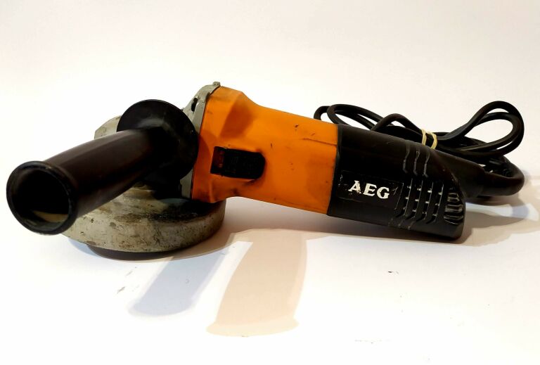SZLIFIERKA KĄTOWA AEG WS 9-125