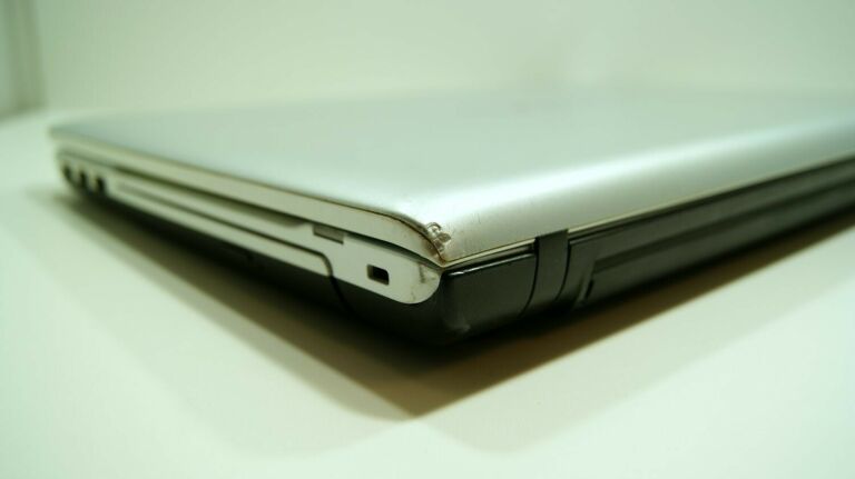 laptop-sony-vaio-pcg-71211m-i5-4gb-ram-240gb-hdd-seria-procesora-intel-core-i5