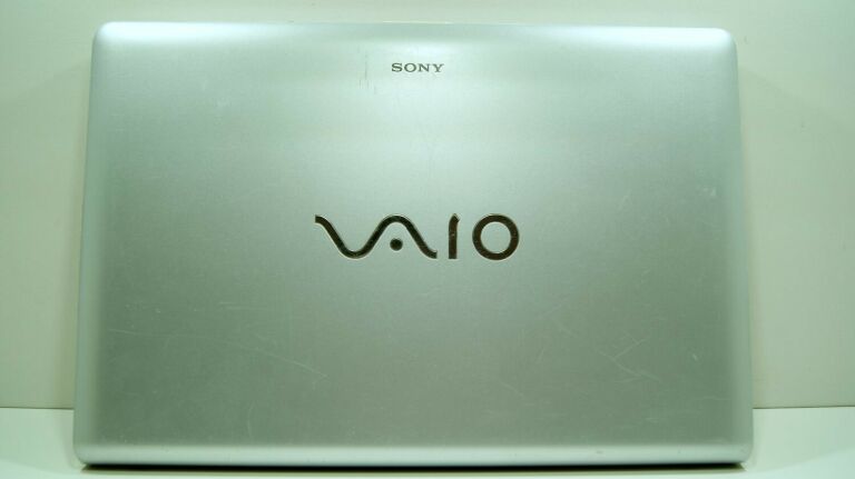 LAPTOP SONY VAIO PCG-71211M I5 4GB RAM 240GB HDD