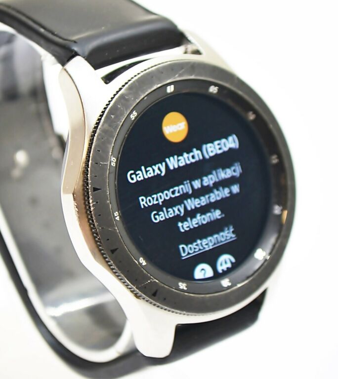 samsung-galaxy-watch-46mm-silver-r800-pud-lad-wodoszczelnosc-brak-informacji