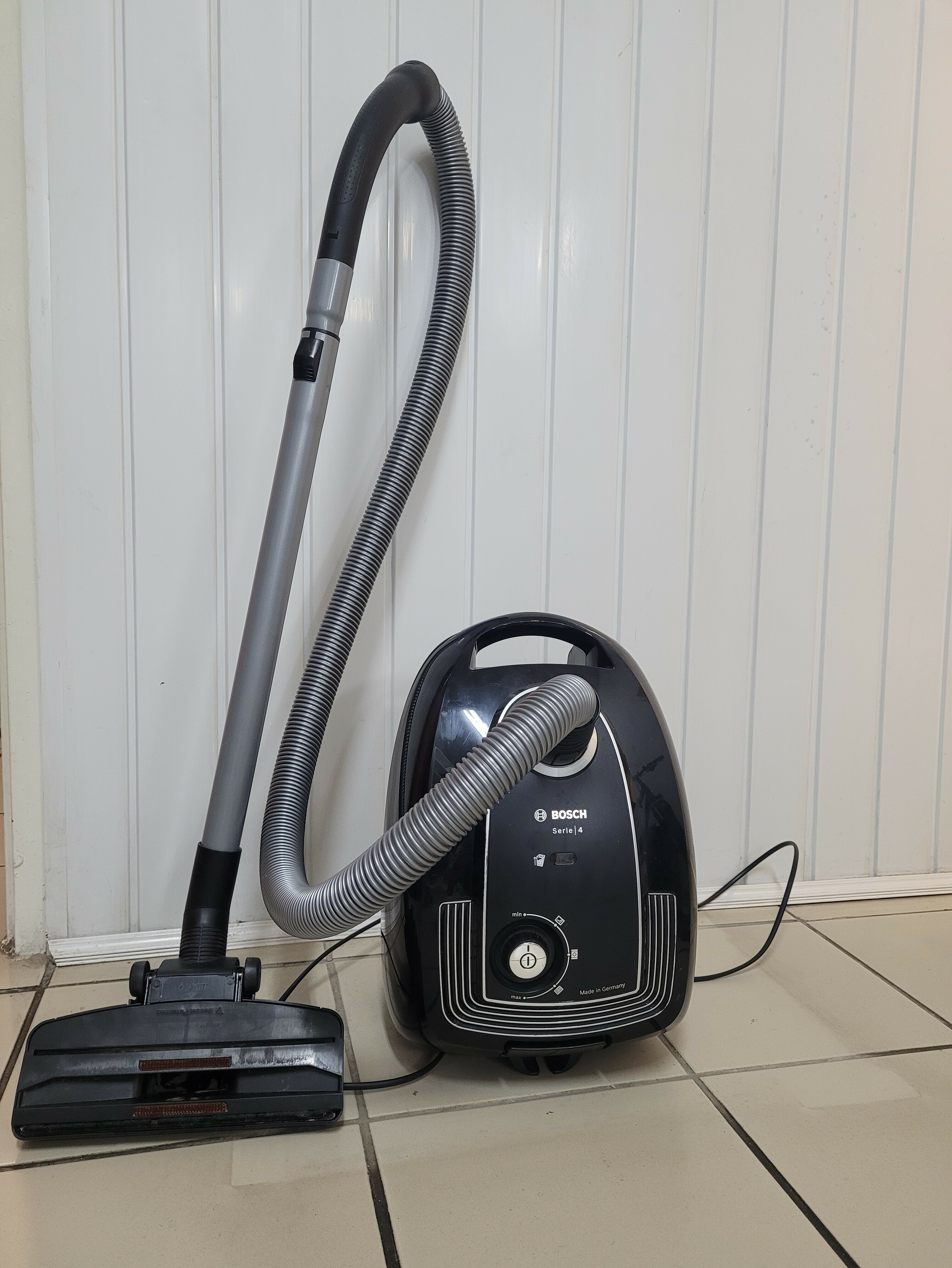 odkurzacz-bosch-bgls48-stan-uzywany