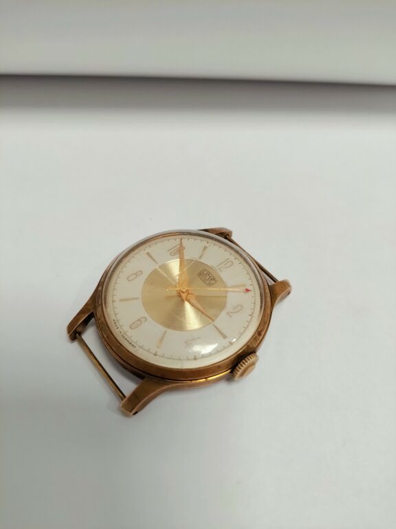 zegarek-umf-ruhla-mechaniczny-plec-meski