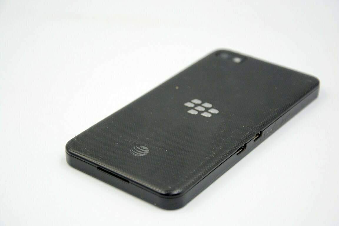 telefon-blackberry-z10-16gb-kolor-czarny