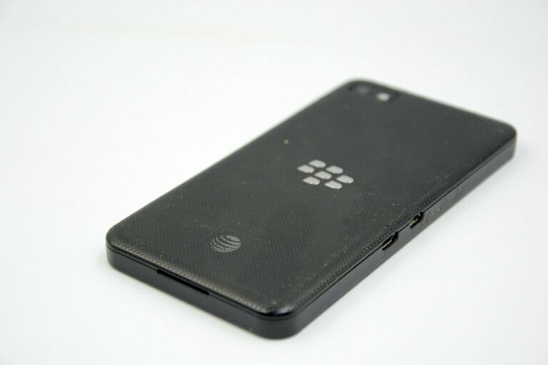 telefon-blackberry-z10-16gb-kolor-czarny