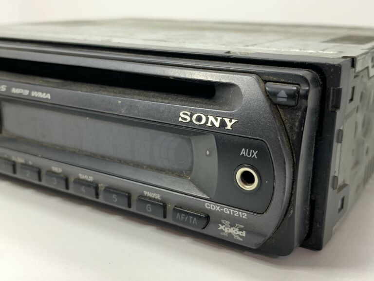 RADIO SONY CDX-GT212