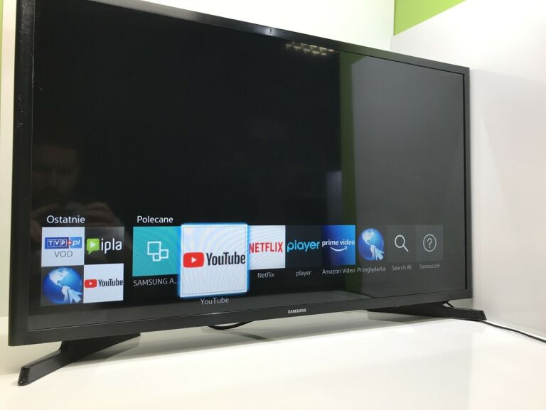 TELEWIZOR SAMSUNG UE32J5200AW SMART TV PILOT
