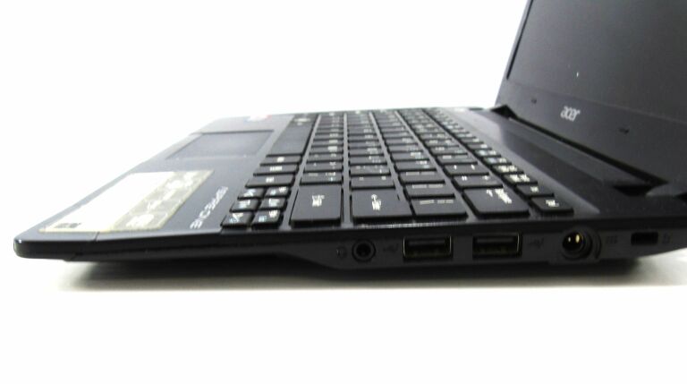 PORĘCZNY LAPTOP ACER ASPIRE ONE 725 + ŁADOWARKA