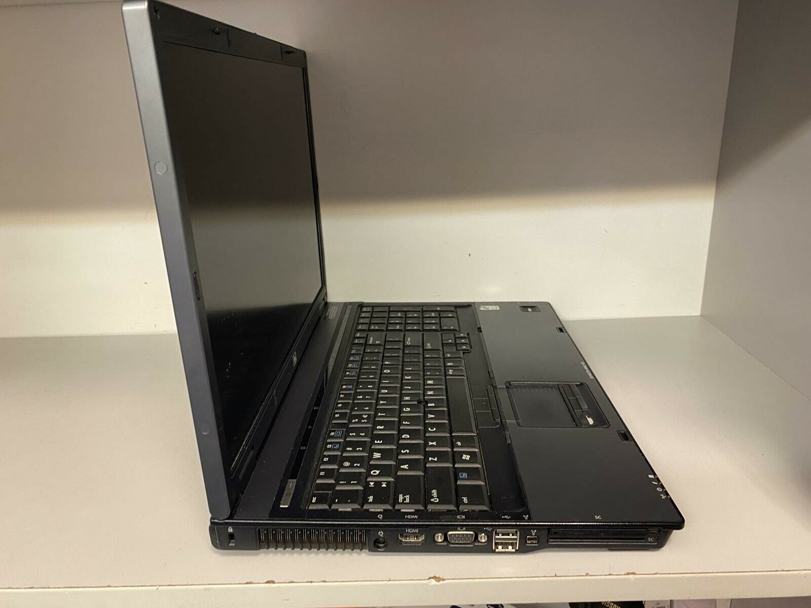 laptop-hp-compaq-8710p-seria-procesora-intel-core-2-duo