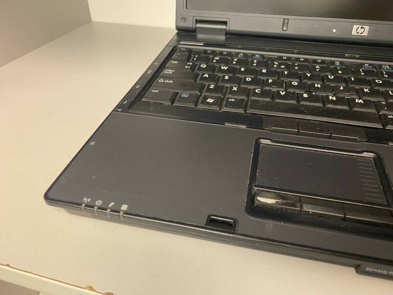 LAPTOP HP COMPAQ 8710P