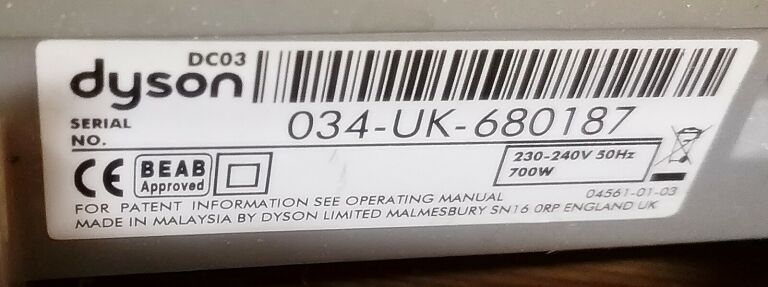 odkurzacz-pionowy-dyson-dc03-model-dyson-dc03