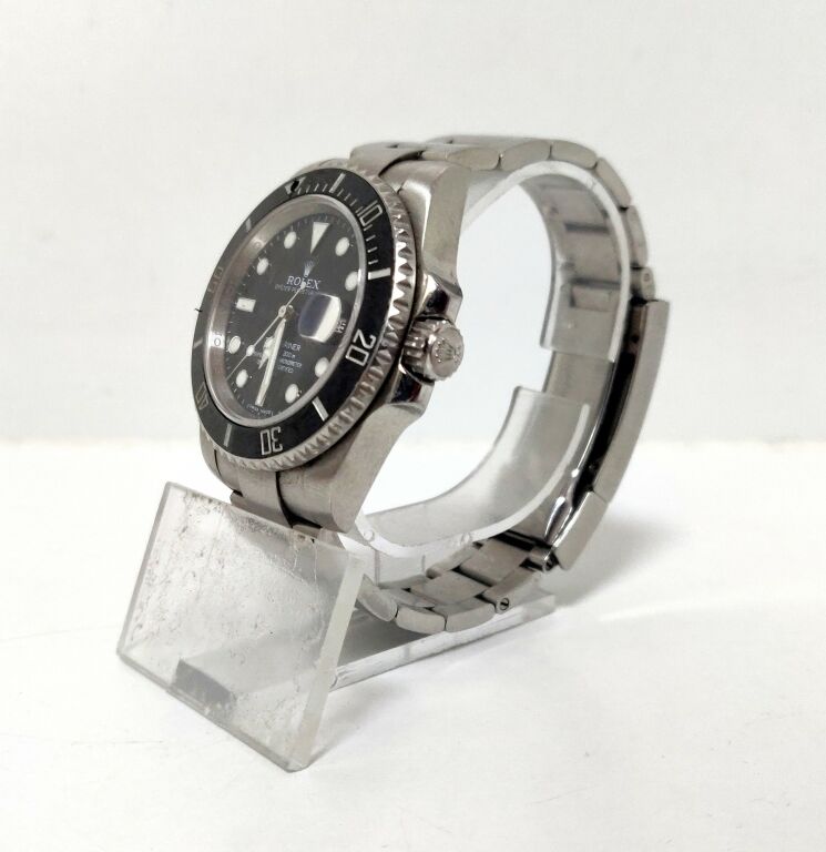 zegarek-z-napisem-rolex-typ-nareczny