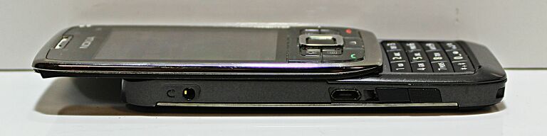 telefon-nokia-e66-rozsuwany-simlock-t-mobile-ean-6417182911057