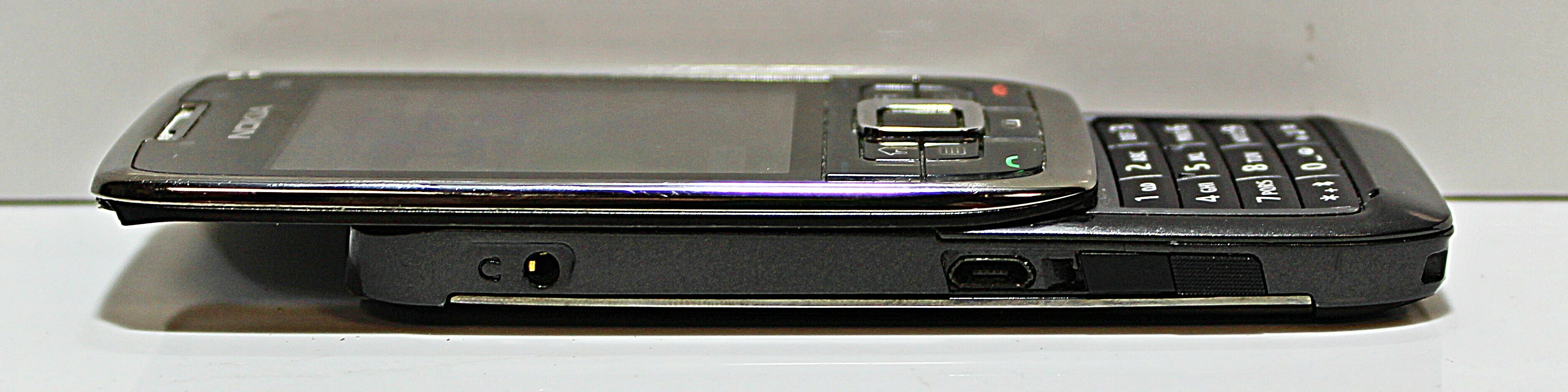 telefon-nokia-e66-rozsuwany-simlock-t-mobile-ean-6417182911057