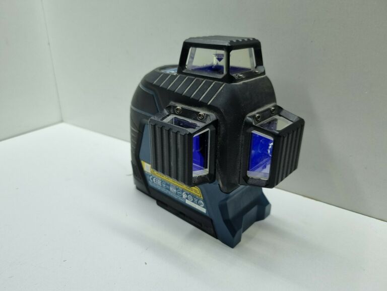 LASER BOSCH GLL 3-80 ETUI + STATYW