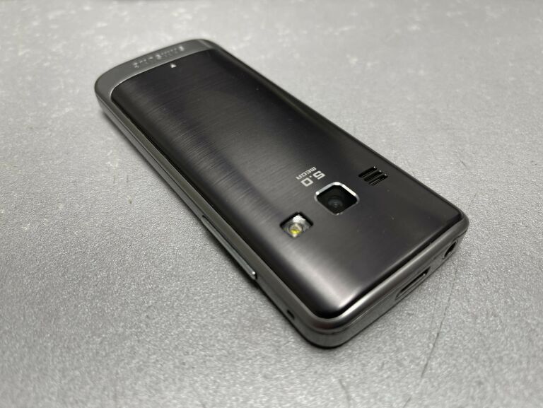 telefon-samsung-gt-s5611-typ-telefon-komorkowy