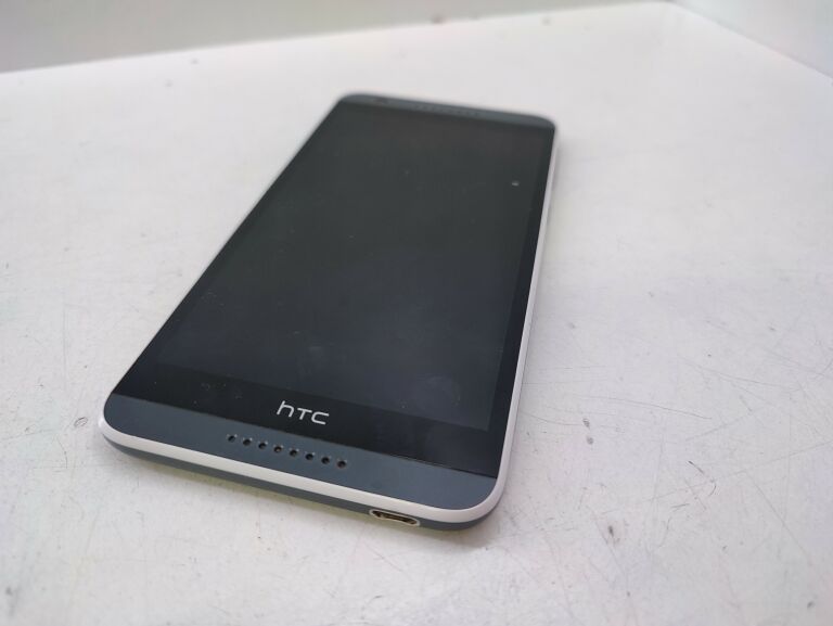 TELEFON  HTC DESIRE 820 OPIS!!!!