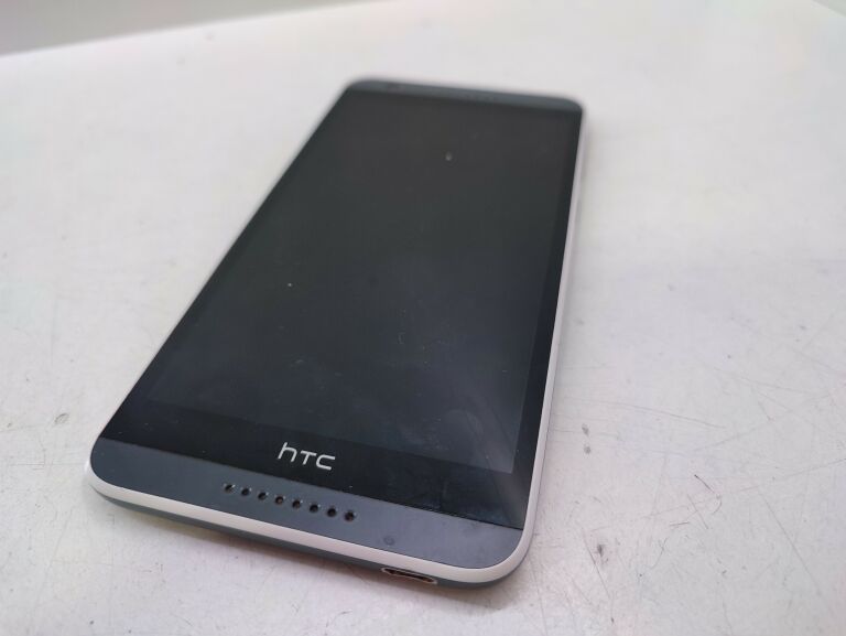 telefon-htc-desire-820-opis-system-operacyjny-android