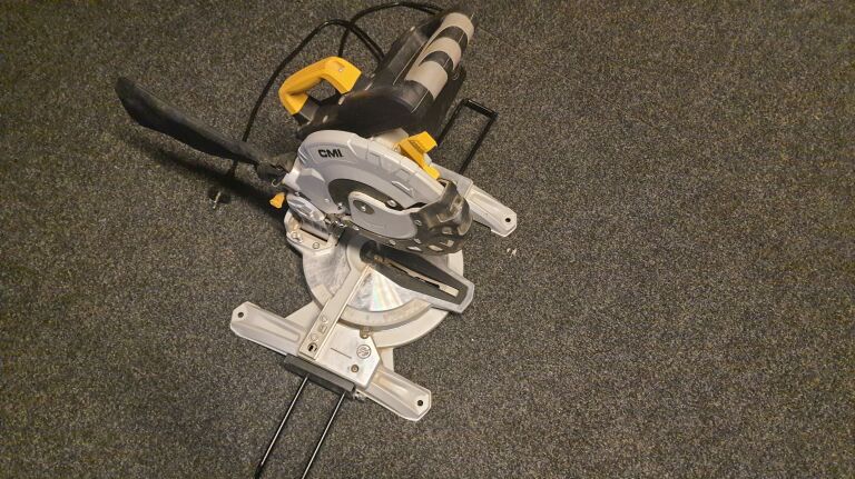 cmi-pila-ukosowa-1450w-210-mm-wojska-p-8-aleksandrow-lodzki