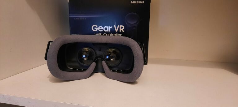 GOGLE VR SAMSUNG 3 SM-R324 Z KONTROLEREM.