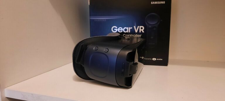 GOGLE VR SAMSUNG 3 SM-R324 Z KONTROLEREM.