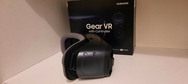 GOGLE VR SAMSUNG 3 SM-R324 Z KONTROLEREM.
